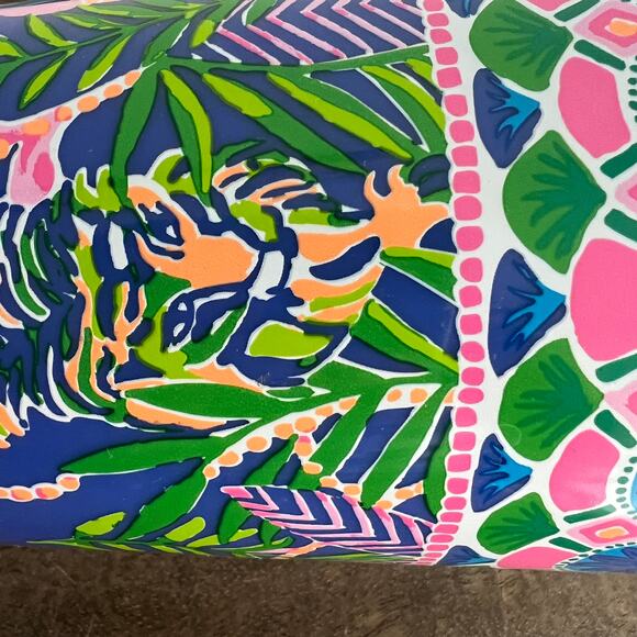 Lilly Pulitzer Blue Tiger Jungle 24 oz Tumbler with Gold Lid and Pink Straw - Picture 2 of 8